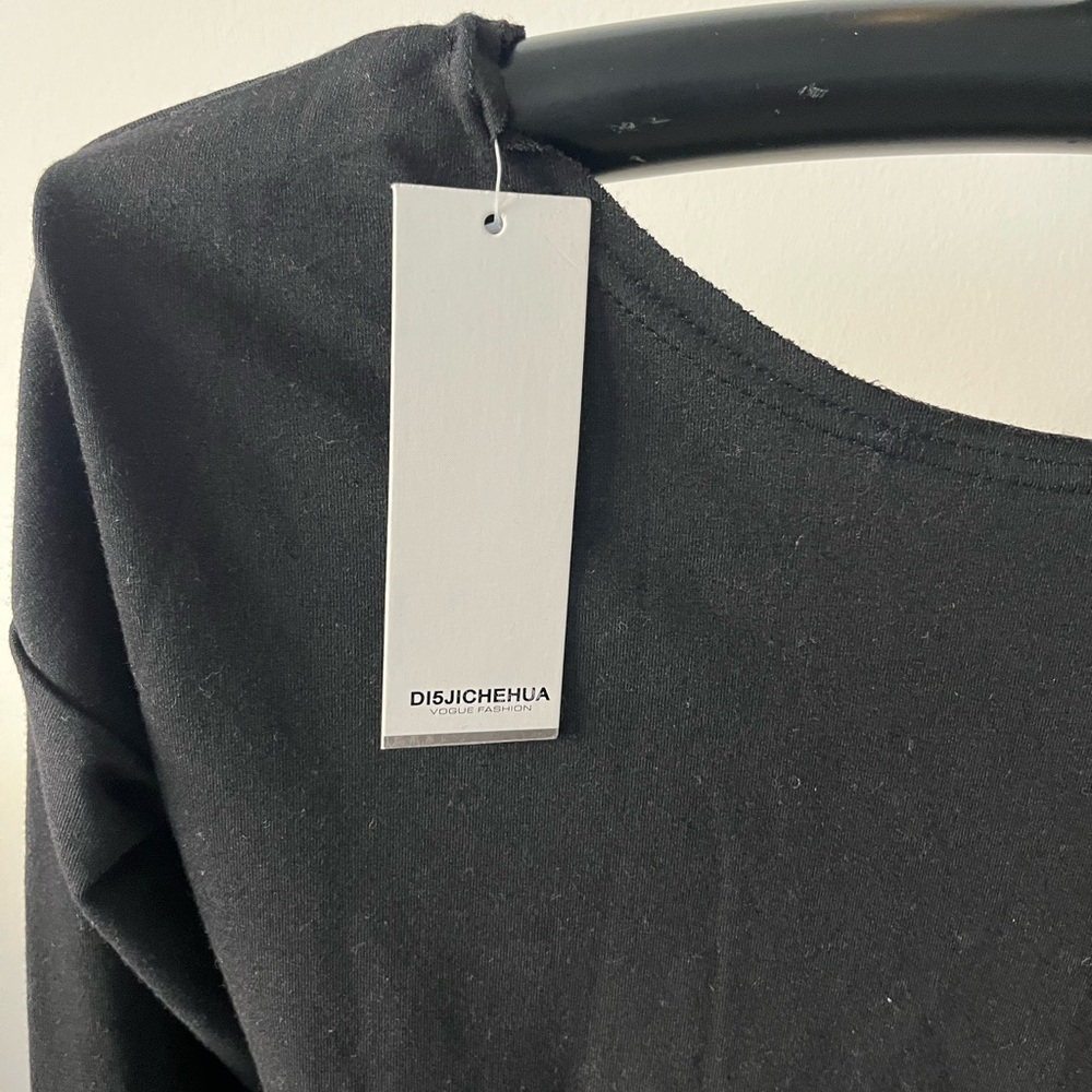 Sweat Shirt - Picture 2 of 4